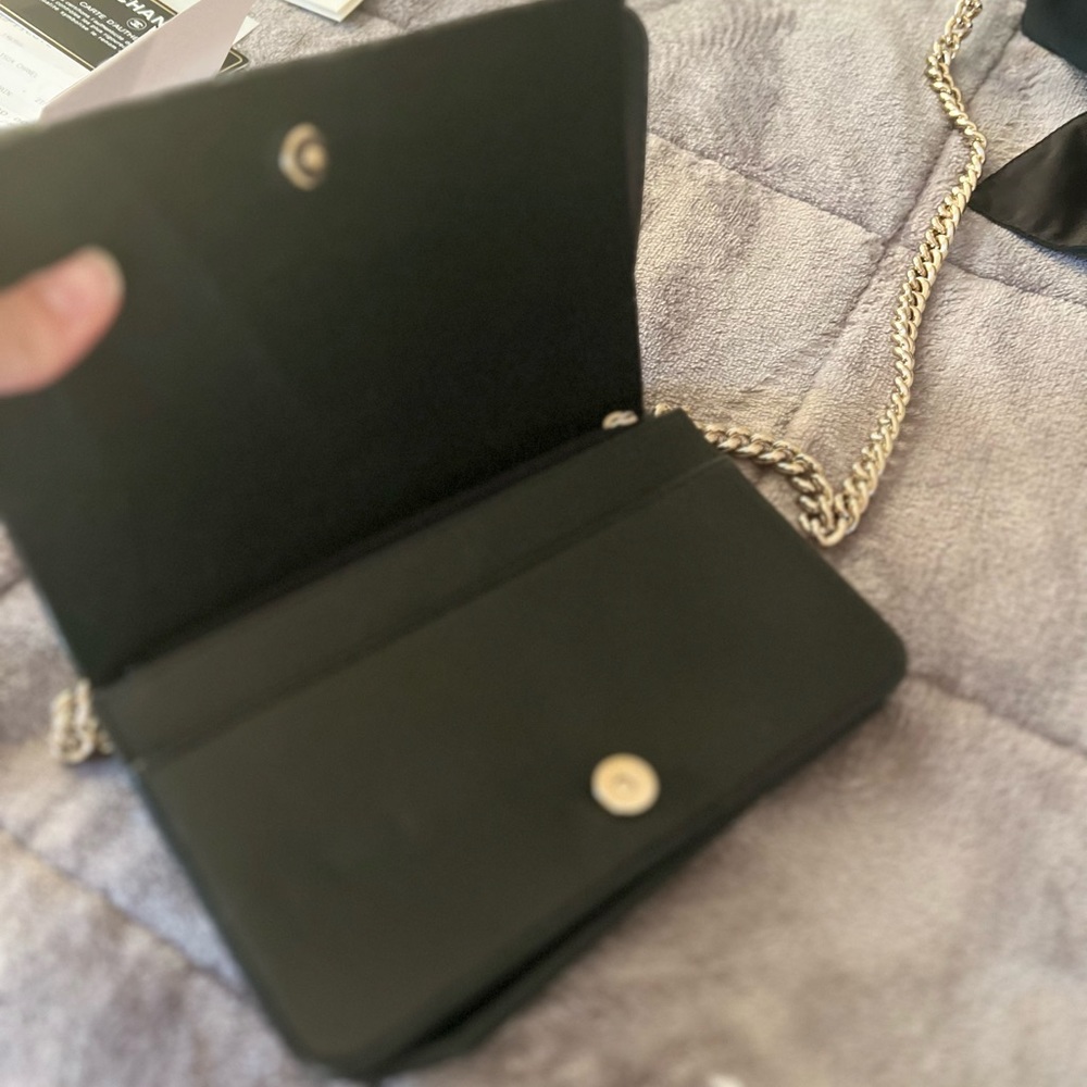 Chanel chevron, caviar leather wallet on a chain - Picture 11 of 16
